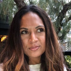 Meet your Posher, Fania